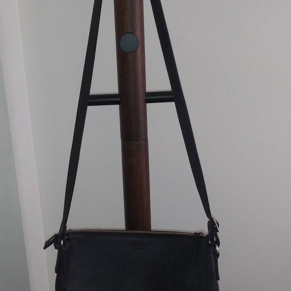 Roots Robson Black Bag - Picture 4 of 5